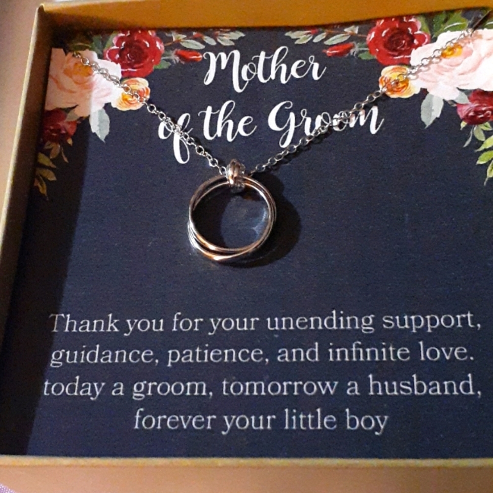 NWT 🧜‍♀️ Dear Ava Super Cute Necklace